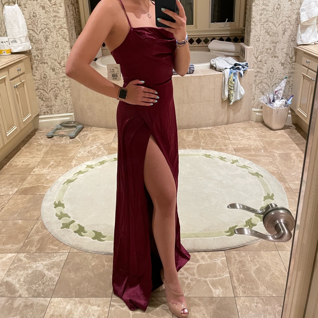 New With Tags, Never Worn Burgundy Dress!! Beautiful Color And Gorgeous Fit